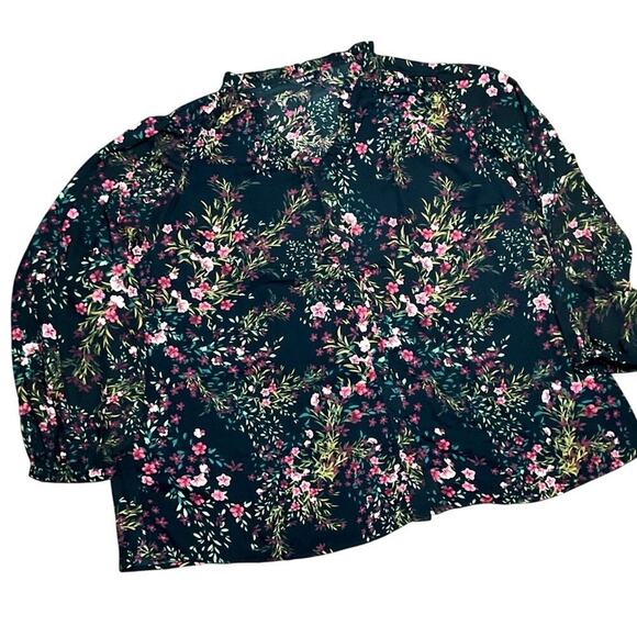 Well Worn Women's Floral Button Front Blouse Size 3X NWT - Picture 2 of 12